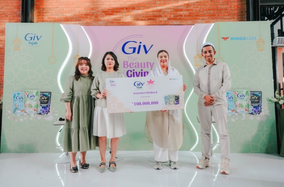 GIV Hijab Ajak Perempuan Indonesia Ikut Kampanye “The Beauty of GIVing” Ramadan Berbagi