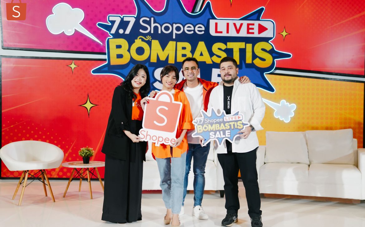 Raffi Ahmad & Fuji Bagikan Keseruan Live Fashion & Beauty Terbesar di Kampanye 7.7 Shopee Live Bombastis Sale