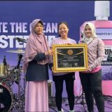 Tampil Percaya Diri 6in1“Complete the Clean with LISTERINE®” Raih Rekor Muri & Top Halal Award