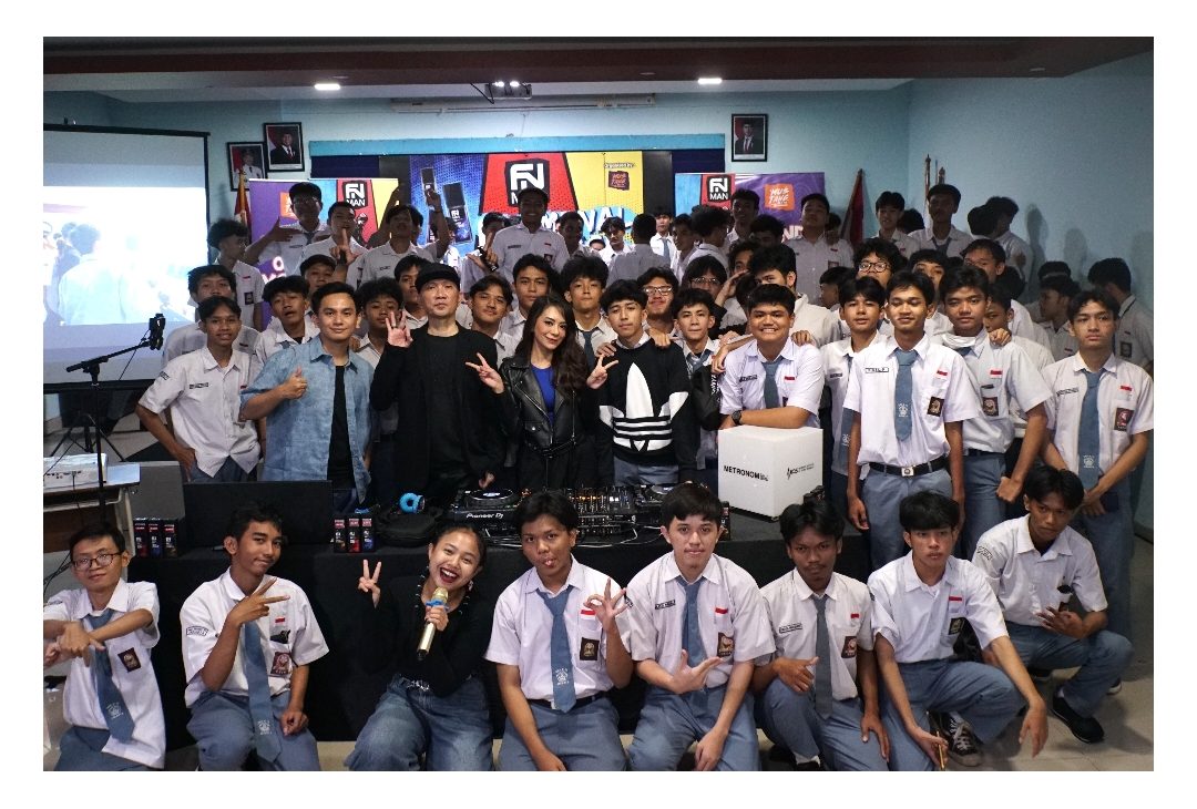 Nge-DJ Bareng Dipha Barus di Sekolah, FN Man Bikin Sekolah Jadi FNomenal