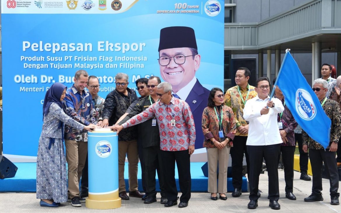 Menteri Perdagangan Kunjungi Pabrik FFI Cikarang, Resmikan Ekspor Produk Susu ke Asia Tenggara