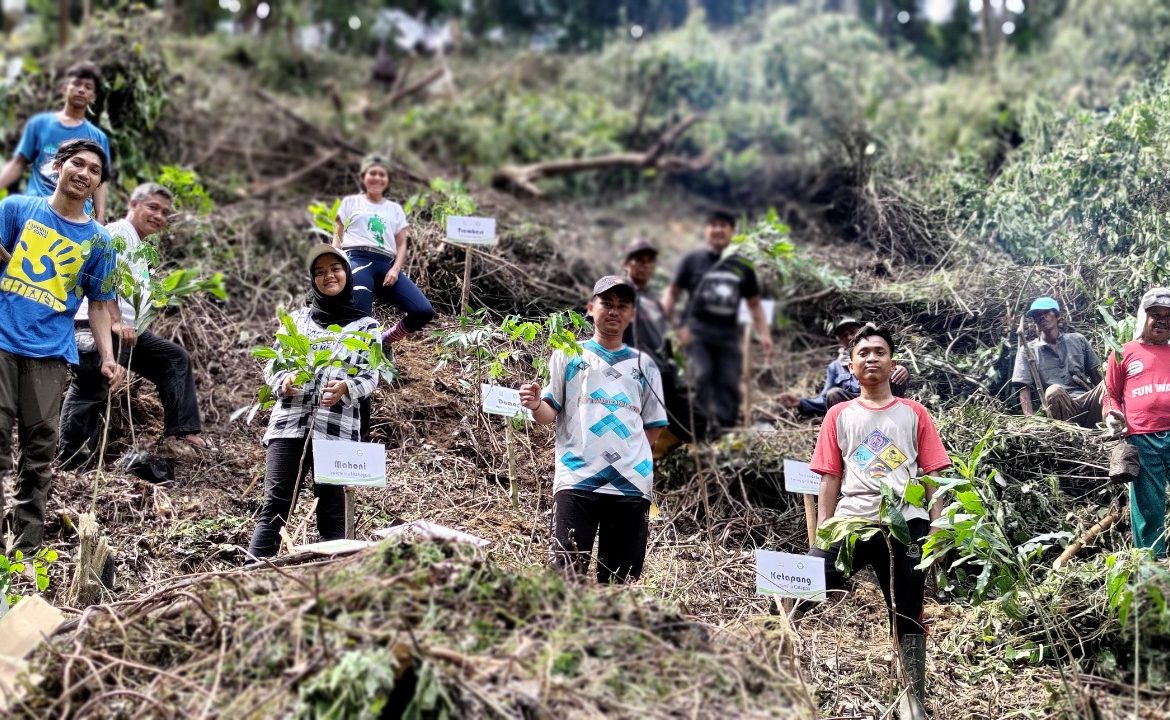Bulan Menanam Pohon Nasional, Nestlé Indonesia Mengawali Penanaman 10.000 Pohon di Karawang