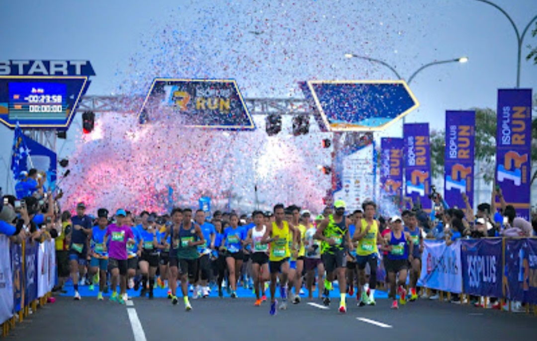 6.000 Pelari ISOPLUS Run Nikmati Lari di Pantai Indah Kapuk 2