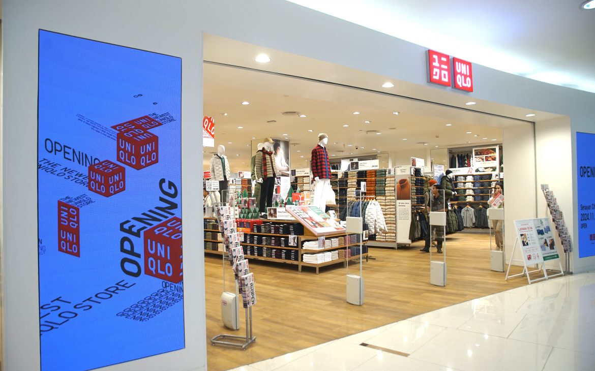 UNIQLO Senayan City, Tampil Lebih Segar Dan Hadirkan Layanan RE.UNIQLO STUDIO dan UTme