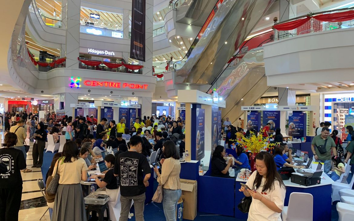 Mall Center Point Medan Hingar Bingar Diserbu Pengunjung Exhibition BCA Singapore Airlines Travel Fair 2025