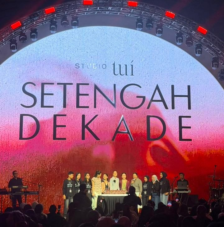 Studio TUI Genap 5 Tahun, Rayakan Setengah Dekade dengan Koleksi Wastra dan Penampilan Raisa